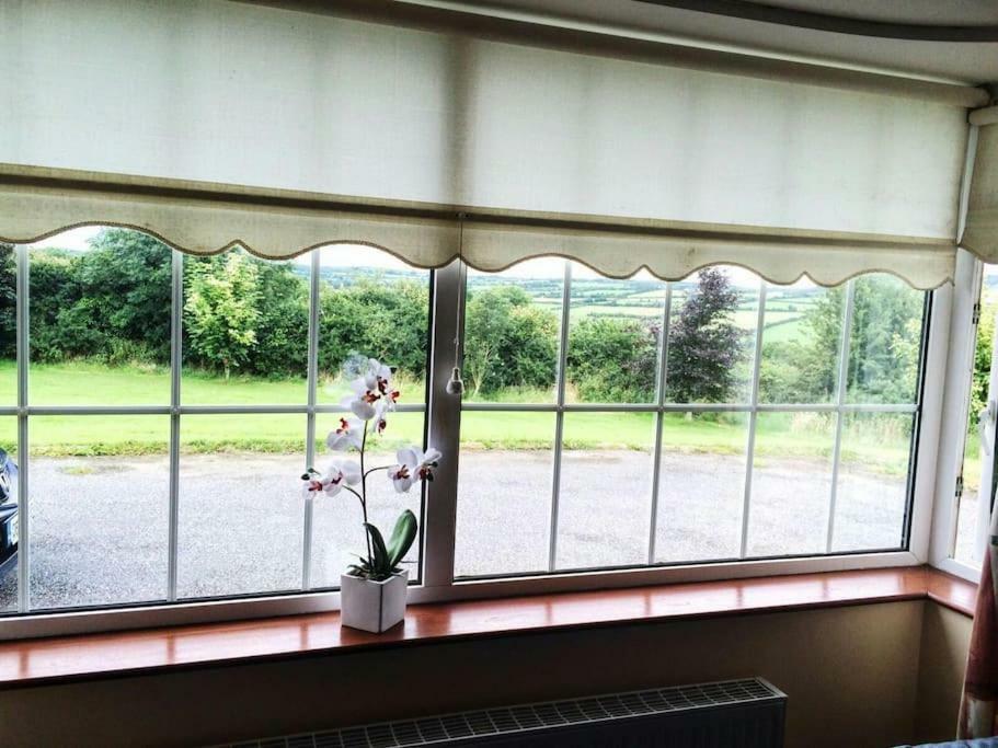 Relaxing Break At Coshel View Villa Foyle Bridge Bagian luar foto